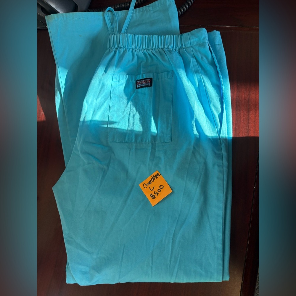 Size large Cherokee scrub pants